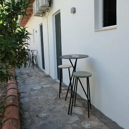 Agora